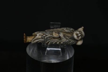 Netsuke seinnen pumpkin ivory