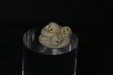 Netsuke manju skulls ivory