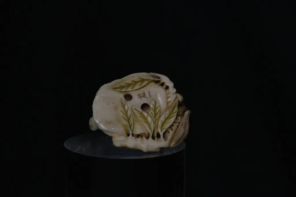 Netsuke recumber boar ivory