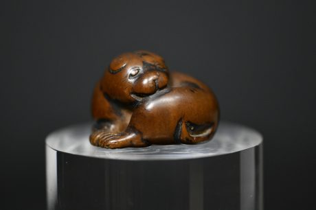 netsuke wood dog