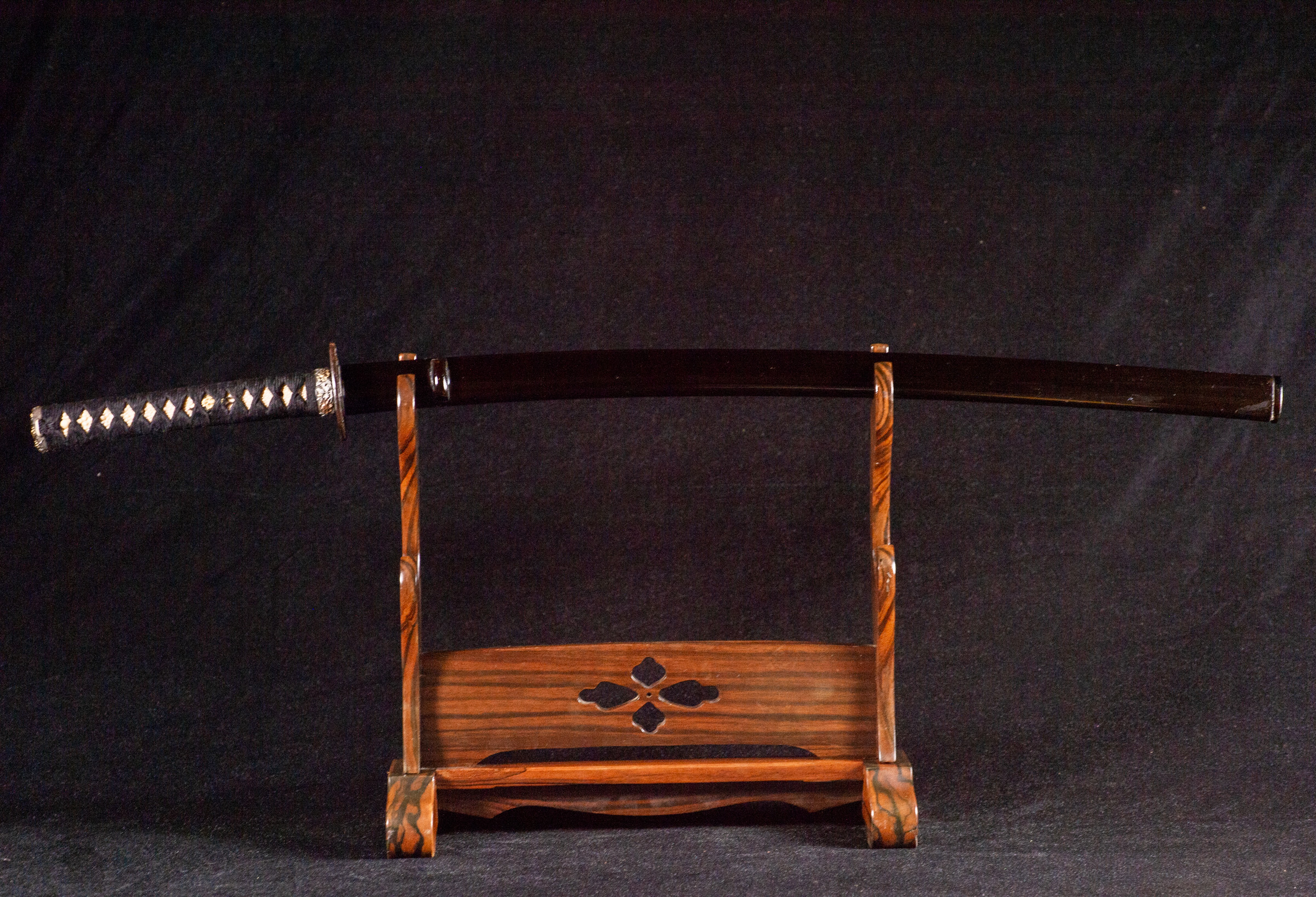 Nihonto katana for sale / Purchase a katana Nihonto Katana zu verkaufen / Nihonto Katana kaufen Nihonto katana in vendita / Acquistare nihonto katana Nihonto katana à venda / Comprar nihonto katana Nihonto katana à vendre / Acheter un nihonto katana Nihonto katana te koop / Nihonto katana kopen Nihonto katana na predaj / Kúpiť nihonto katana Nihonto katana za prodajo / Kupite nihonto katana Nihonto-Katana zum Verkaf / Kaaft eng Nihonto-Katana Nihonto katana na sprzedaż / Kup nihonto katana