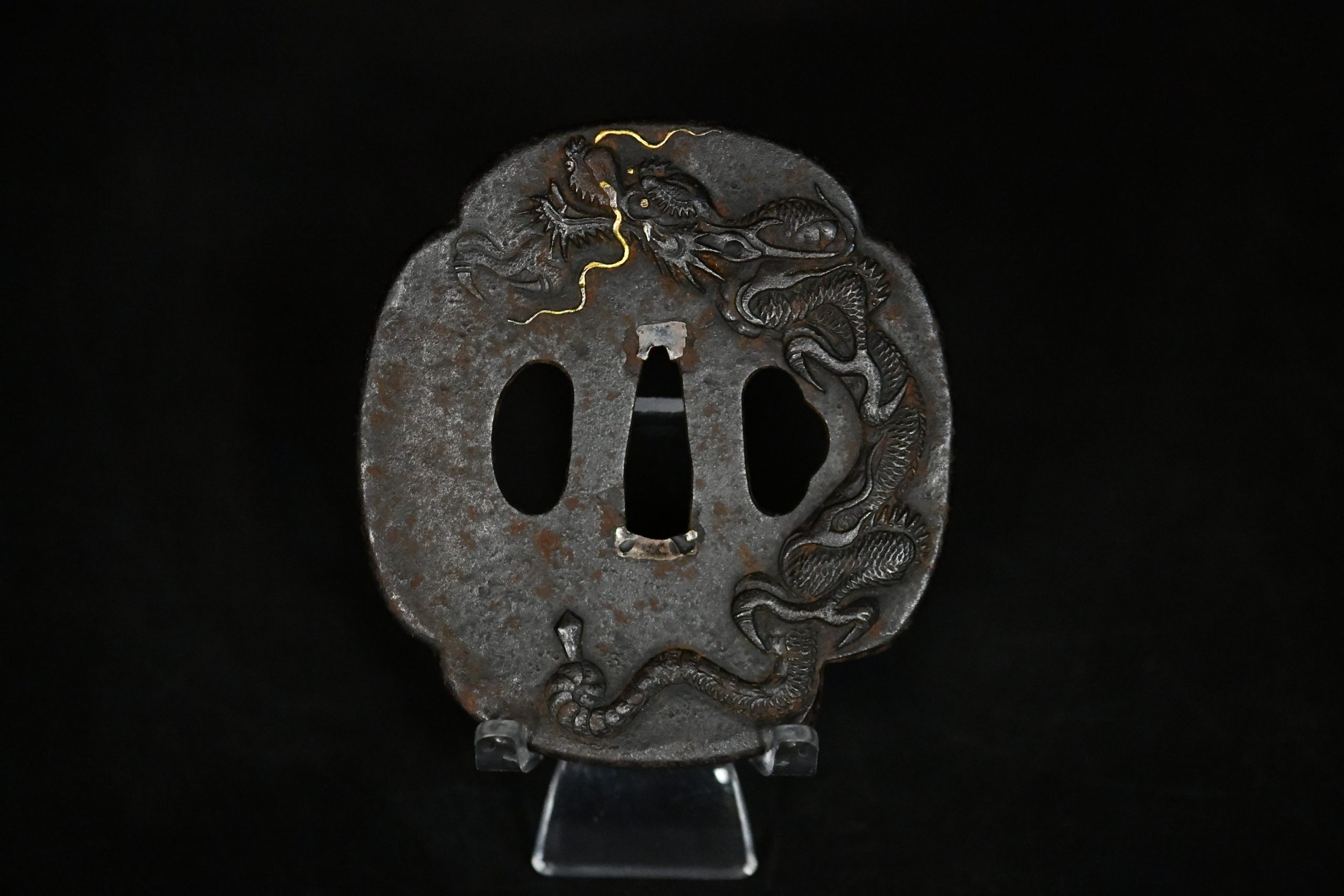 Iron dragon Edo tsuba a vendre