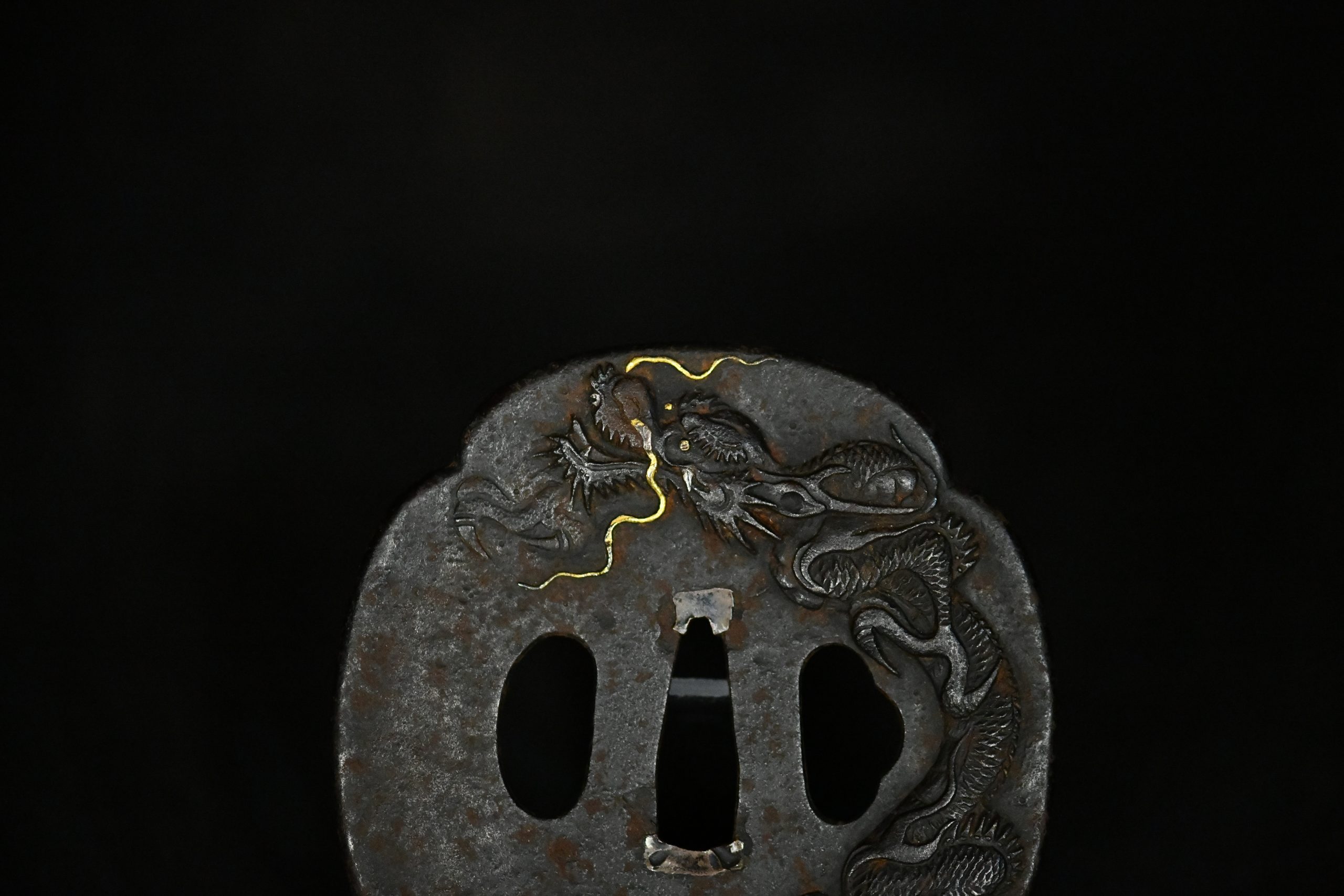 Iron dragon Edo tsuba a vendre