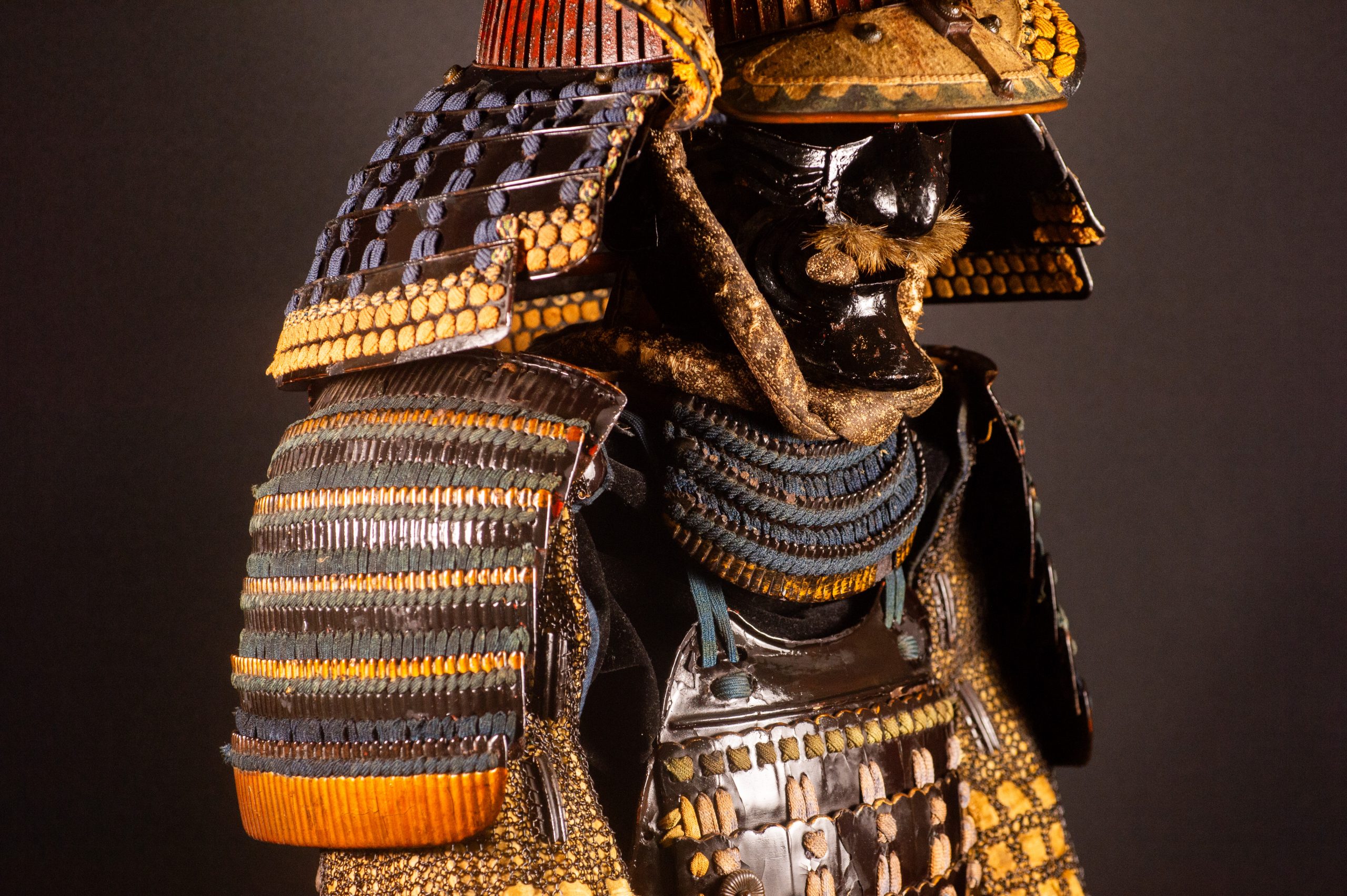 Samurai armor Myochin yoroi gusoku zu verkaufen / Samurai armor yoroi gusoku kaufen Myochin